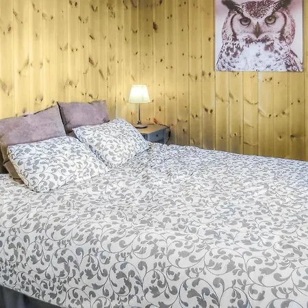 4 Bedroom Cozy In Sjusjen Feriehus